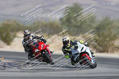 media/Oct-30-2025-Racers Edge (Thu) [[dabbdaf680]]/3-B Group/Session 1 (Turn 5)/